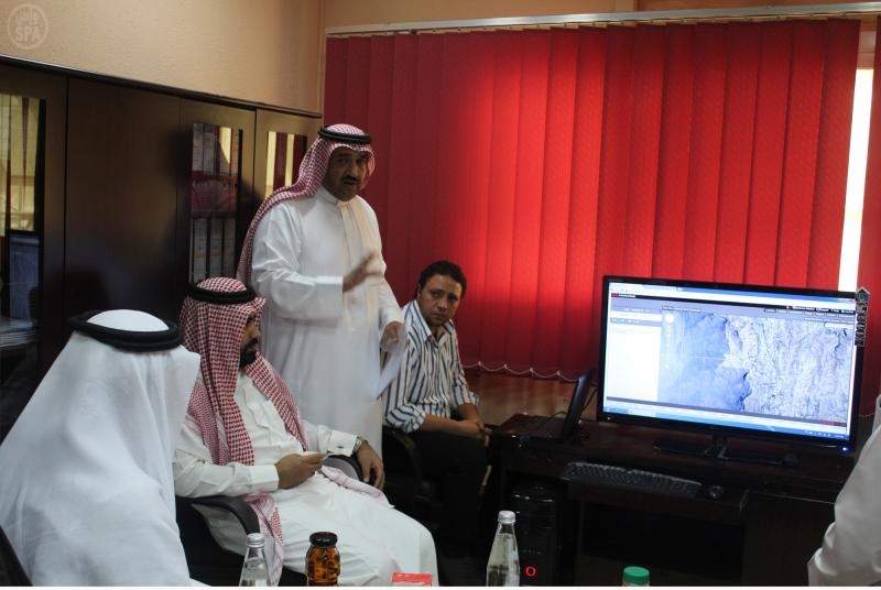 تعليم الباحة يدشن مشروع تتبع حافلات نقل الطالبات